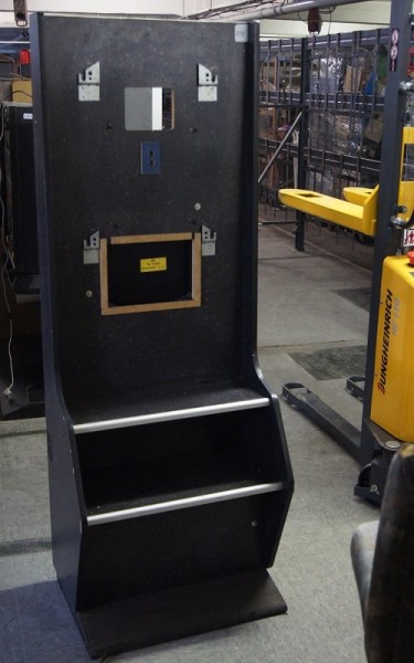 Automatenständer schwazr mit 1er Tresor