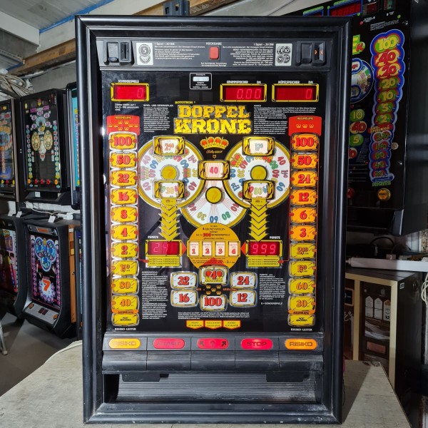 Doppel Krone von Bally-Wulff original auf DM
Der Automat wird noch gereinigt!